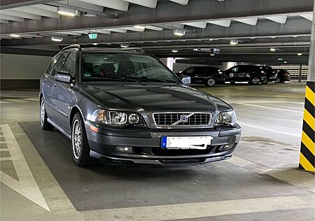 Volvo V40 2.0T -