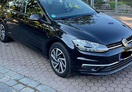 VW Golf Volkswagen 1.5 TSI ACT Sound Sound