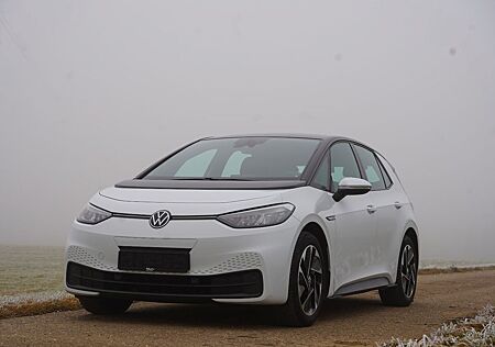 VW ID.3 Volkswagen Pro Performance Life / 1. Hand / Batterieze