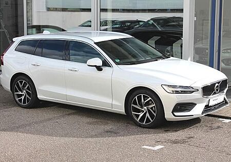 Volvo V60 T8 AWD R-Design - AHK HeadUp Pano Voll-LED