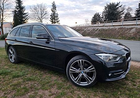 BMW 330d xDrive Touring Sport Line Automatic Spo...