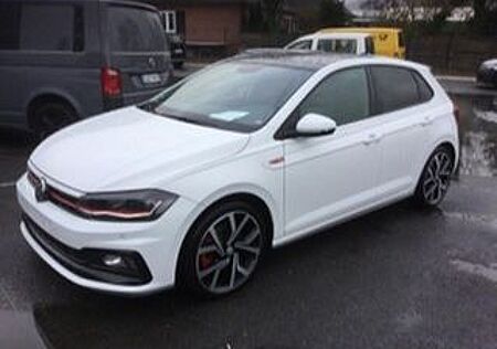 VW Polo Volkswagen GTI 2.0TSI DSG PanoD+Navi+BT+LED+RFK+ACC+St