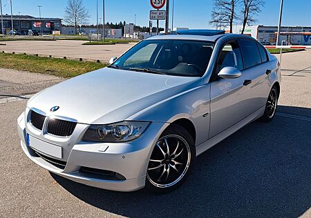 BMW 320i E90 mit Schiebedach-Sitzheizung-Sensore