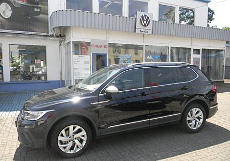 VW Tiguan Allspace Volkswagen Life 2,0 TDI 7 GANG DSG AHK 7 Si