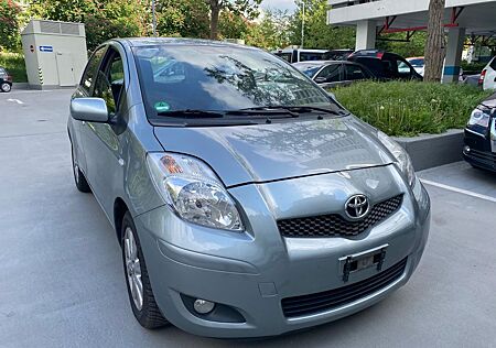 Toyota Yaris 1,33 Klimatr. 6 Gang Alufelgen 01708044052