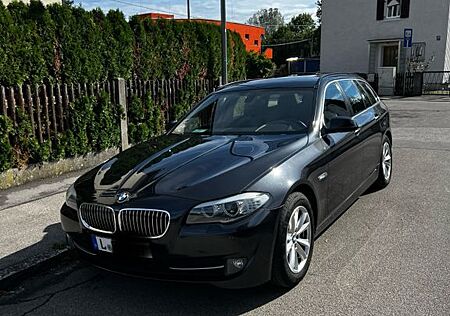 BMW 525d Aut. Touring Navi,Leder,Xenon TÜV neu