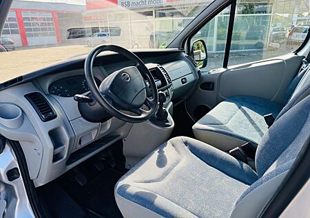 Nissan Primastar Kombi L1H1*9 Sitzer*Tüv-Serivce neu