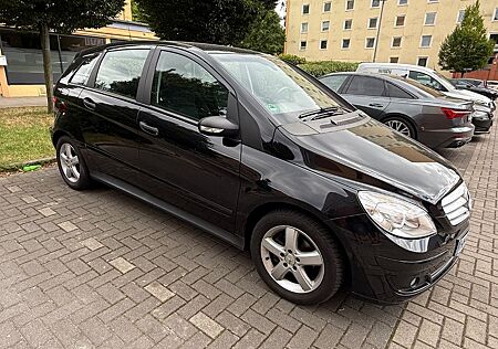 Mercedes-Benz B 150 - Tüv neu