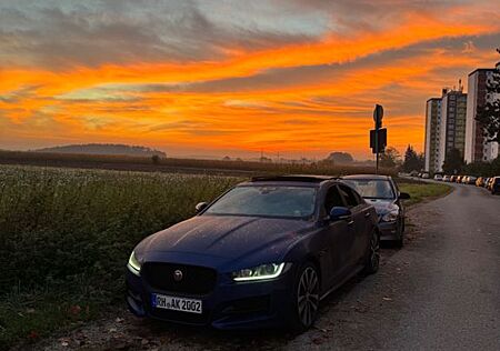 Jaguar XE 20d 180PS R-Sport Automatik R-Sport