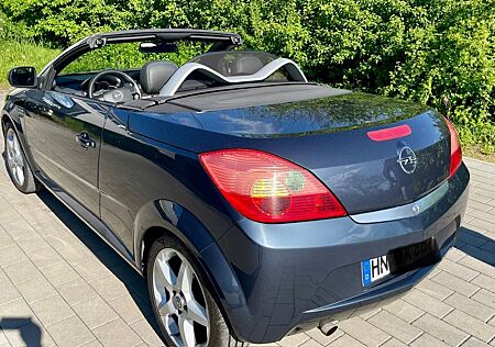Opel Tigra 1.8 -