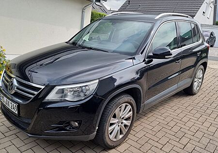VW Tiguan Volkswagen 2.0 TDI Automatik 4MOTION
