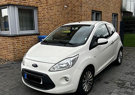 Ford Ka /+ 1,2 Titanium Sitzheizung Klimaanlage