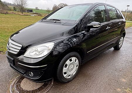 Mercedes-Benz B 170 -