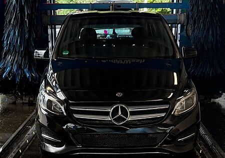 Mercedes-Benz B 200 d 4MATIC DCT -