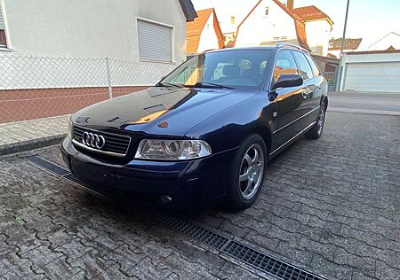 Audi A4 B5 Avant 2.8 V6 Quattro | Ambition | TÜV
