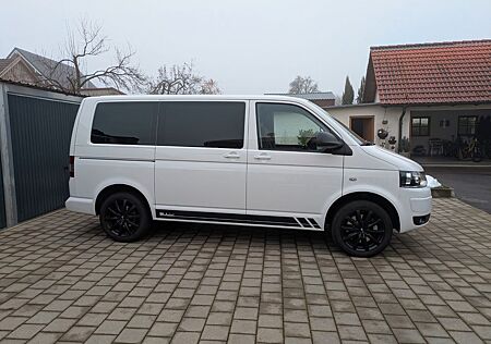 VW T5 Caravelle Volkswagen Bus T5 Campervan Van Wohnmobil