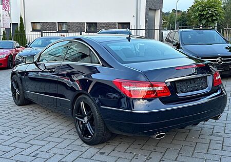 Mercedes-Benz E 350 Coupé CDI BlueEFFICIENCY AVANTG....