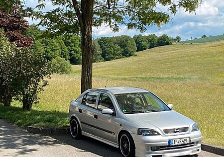 Opel Astra 1.6 16V -