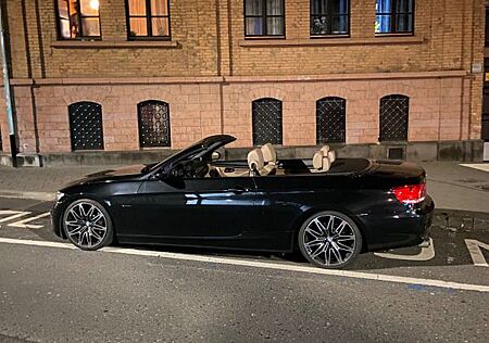 BMW 330i E93 Cabrio N53 TÜV NEU