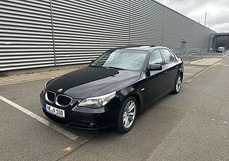 BMW 520i A -