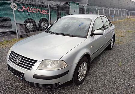 VW Passat Volkswagen Lim. Comfortline AHK EXPORT