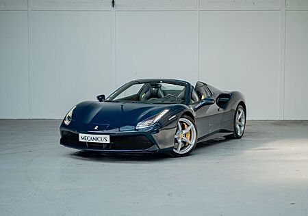 Ferrari 488 Spider Spider