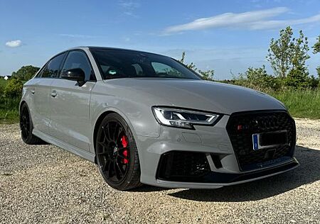 Audi RS3 2.5 TFSI S tronic quattro -