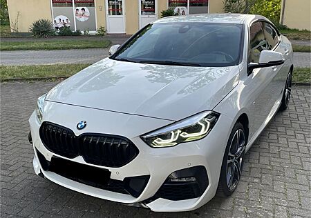 BMW 120 220i GranCoupé MSport HUD Lenkh. Keyl. Scheckhef