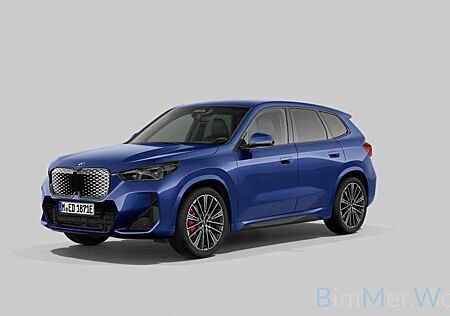 BMW iX1 xD30 M Sport 360° Memory DAB Komfort H/K 20"