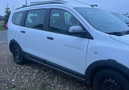 Dacia Lodgy SCe 100 Stepway Stepway