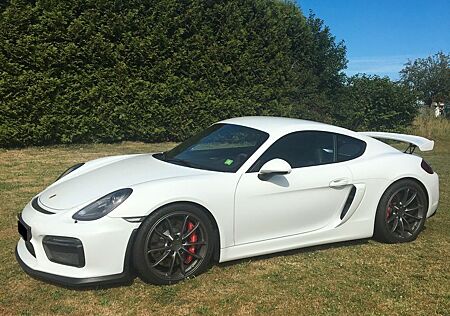 Porsche Cayman GT4