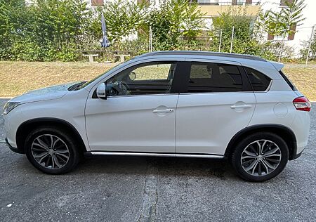 Peugeot 4008,Tüv Neu,AHK,4WD,Xenon,Kamera