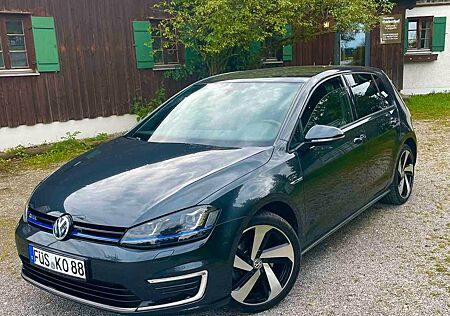 VW Golf Volkswagen 1.4 TSI DSG GTE GTE