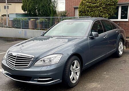 Mercedes-Benz S 350 Service/TÜV neu, gepflegt, exklusiv ausgestattet
