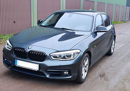 BMW 118i Sport Line Sport Line .Top gepflegt. LED.