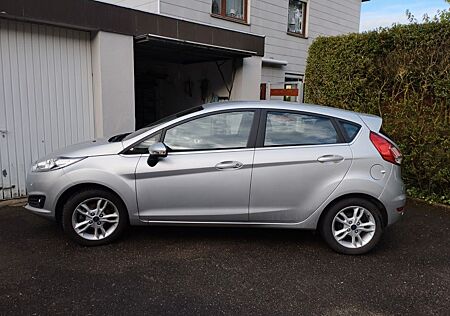 Ford Fiesta 1,0 EcoBoost 74kW Titanium PowerShift...