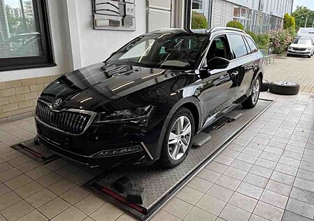 Skoda Superb Combi DSG Style iV Matrix/AHK/StHz