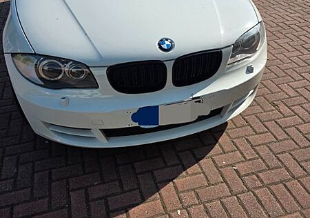 BMW 125i Cabrio Sport Automatik 3 0L 6Zylinder