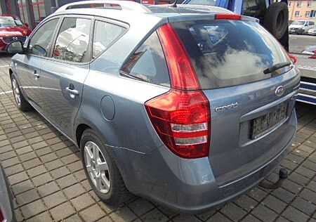 Kia Cee'd Sportswagon +Ahk