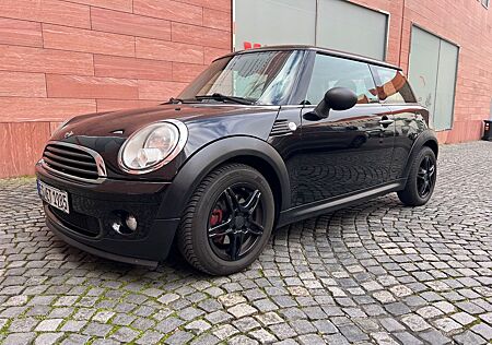 Mini ONE | Baujahr 2009 | Schwarz | TÜV neu |