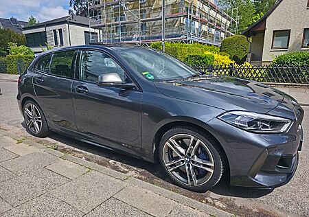 BMW M135i xDrive PANO | Head-Up | ALCANTARA | LC PRO
