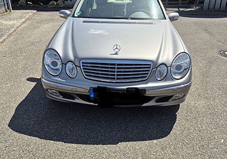 Mercedes-Benz E 320 Elegance, TÜV neu, 8fach bereift