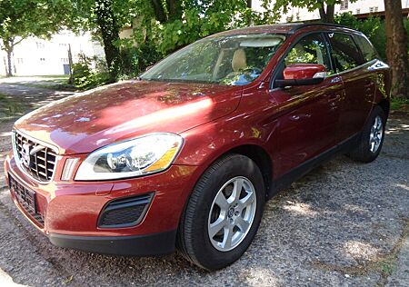 Volvo XC 60 XC60 Momentum 2WD