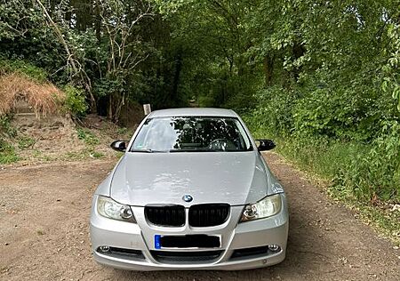 BMW 318i -