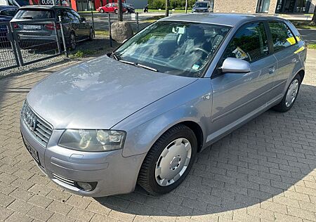 Audi A3 1.6 Attraction 1-Hand Sitzhzng Klimaauto
