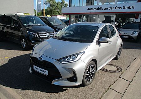 Toyota Yaris Hybrid Team D, Navi, Kamera, PDC v+h, TWW