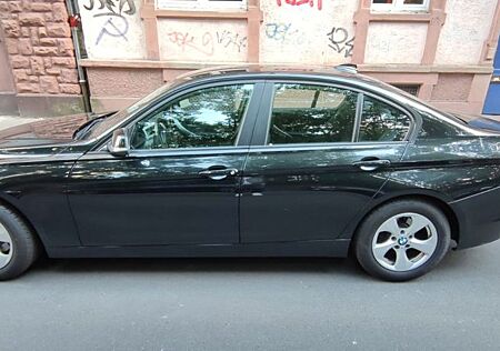 BMW 320d EfficientDynamics Ed Modern Line Modern...