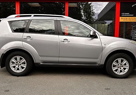 Citroën C-Crosser Tendance/AWD/7 Sitze/Xenon/