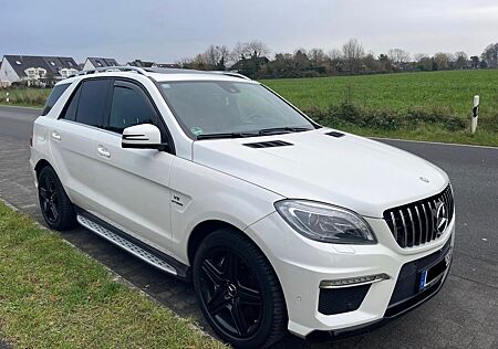 Mercedes-Benz ML 63 AMG 4MATIC AMG H&K Soundsystem 360° Kamera