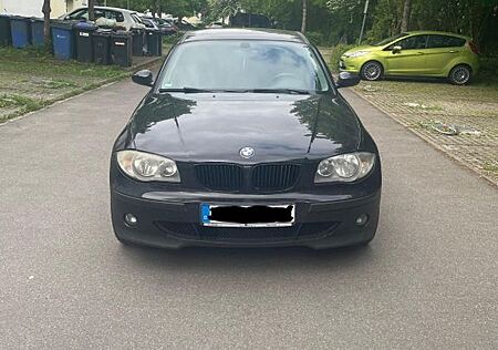BMW 118i - TÜV 10/2026